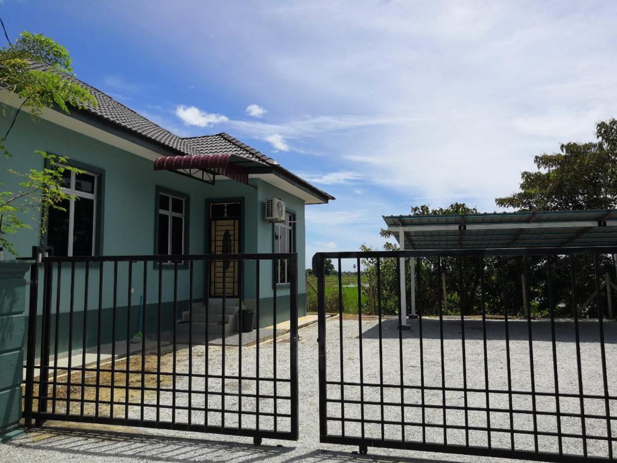 Ummi'S Homestay Besut Kuala Besut Zewnętrze zdjęcie