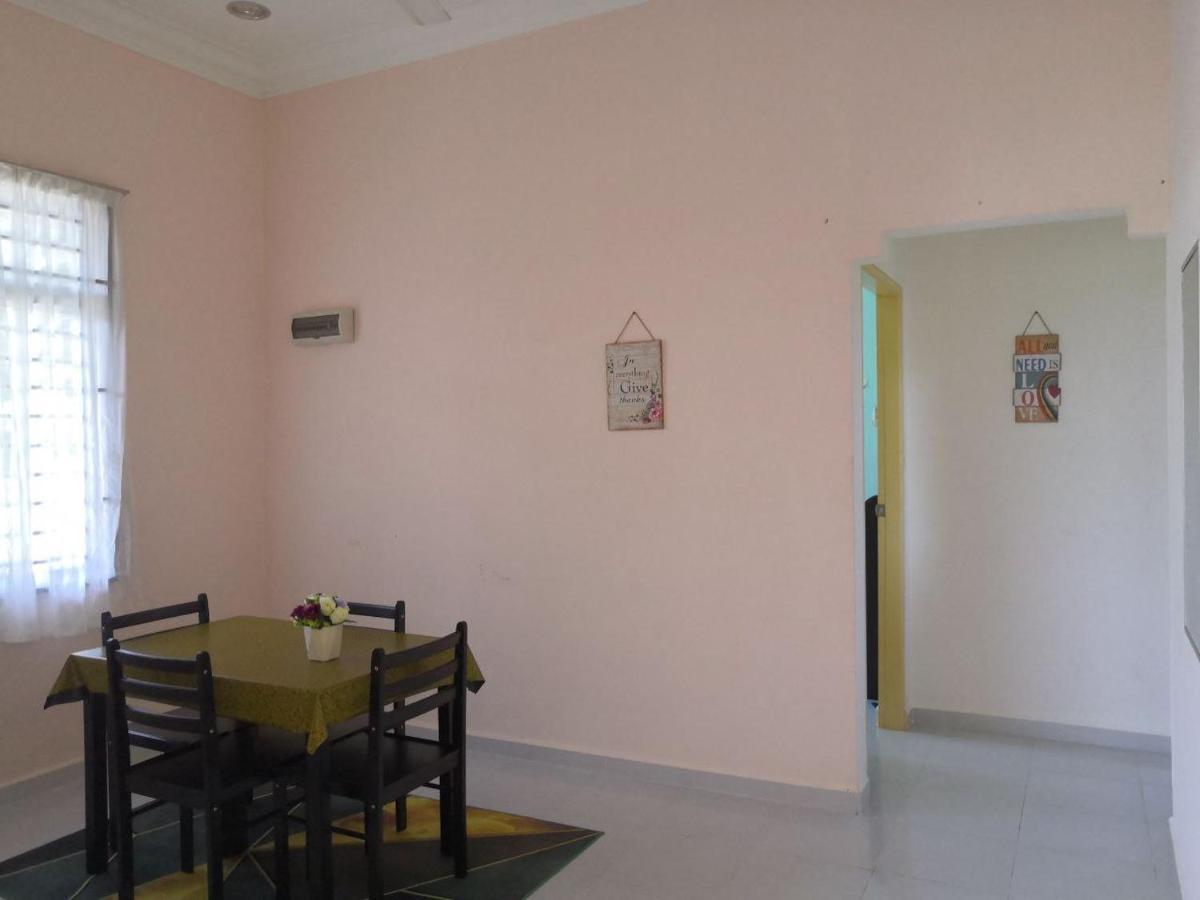Ummi'S Homestay Besut Kuala Besut Zewnętrze zdjęcie