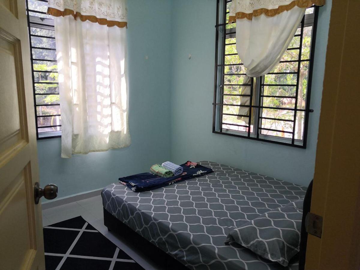 Ummi'S Homestay Besut Kuala Besut Zewnętrze zdjęcie