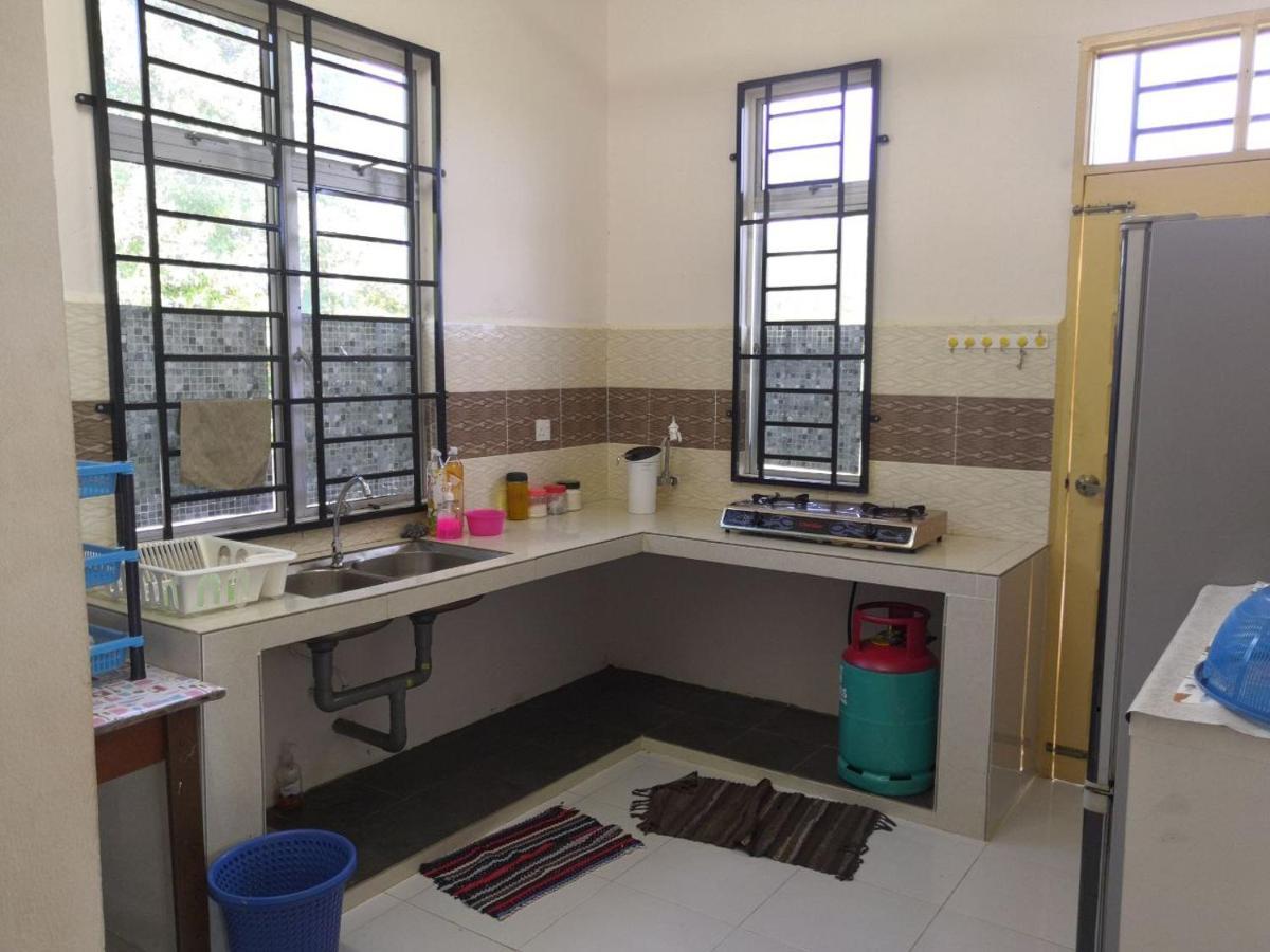 Ummi'S Homestay Besut Kuala Besut Zewnętrze zdjęcie